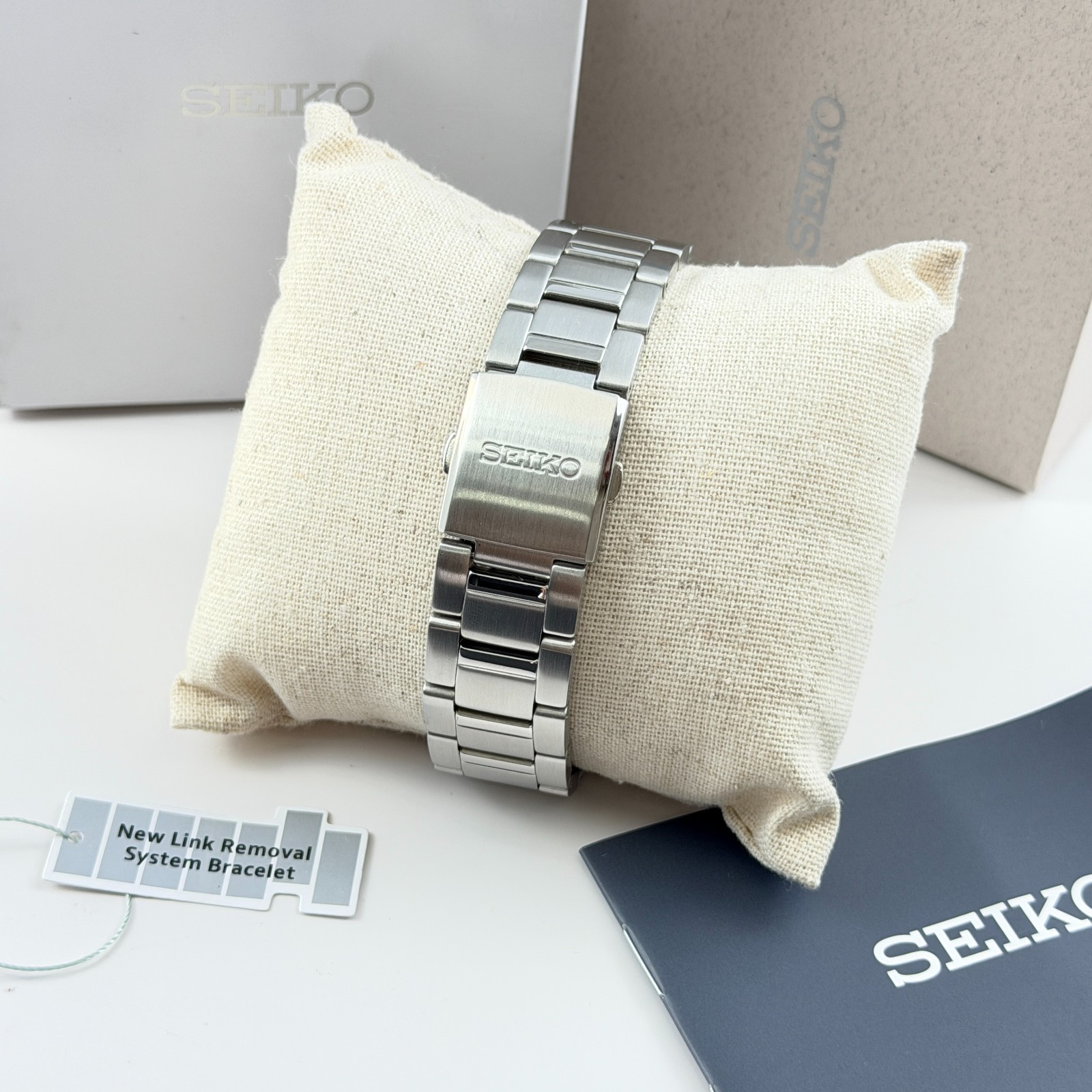 Seiko Essentials SUR559 Stainless Steel Men’s Quartz Watch w Blue Dial 39.5mm