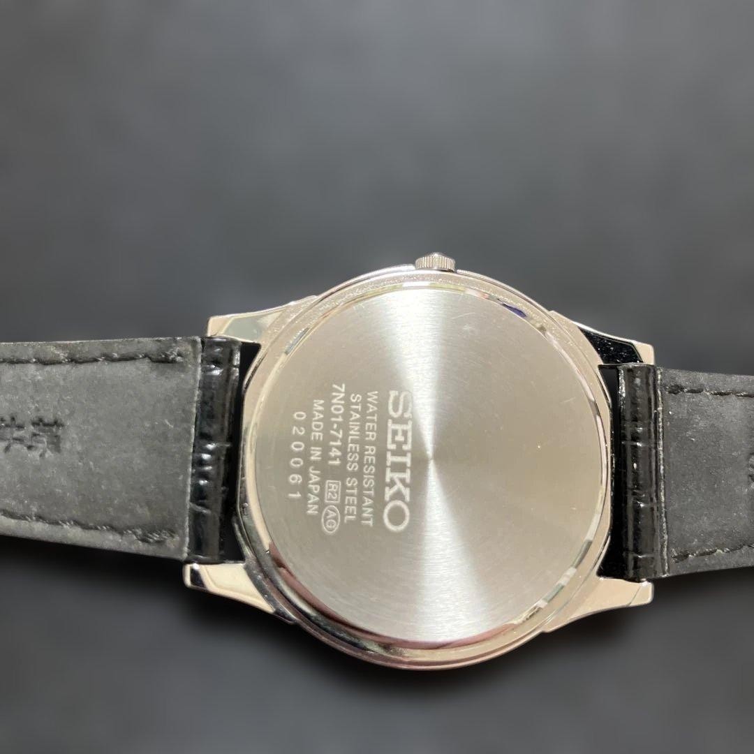 SEIKO Seiko wristwatch 7N01-7140
