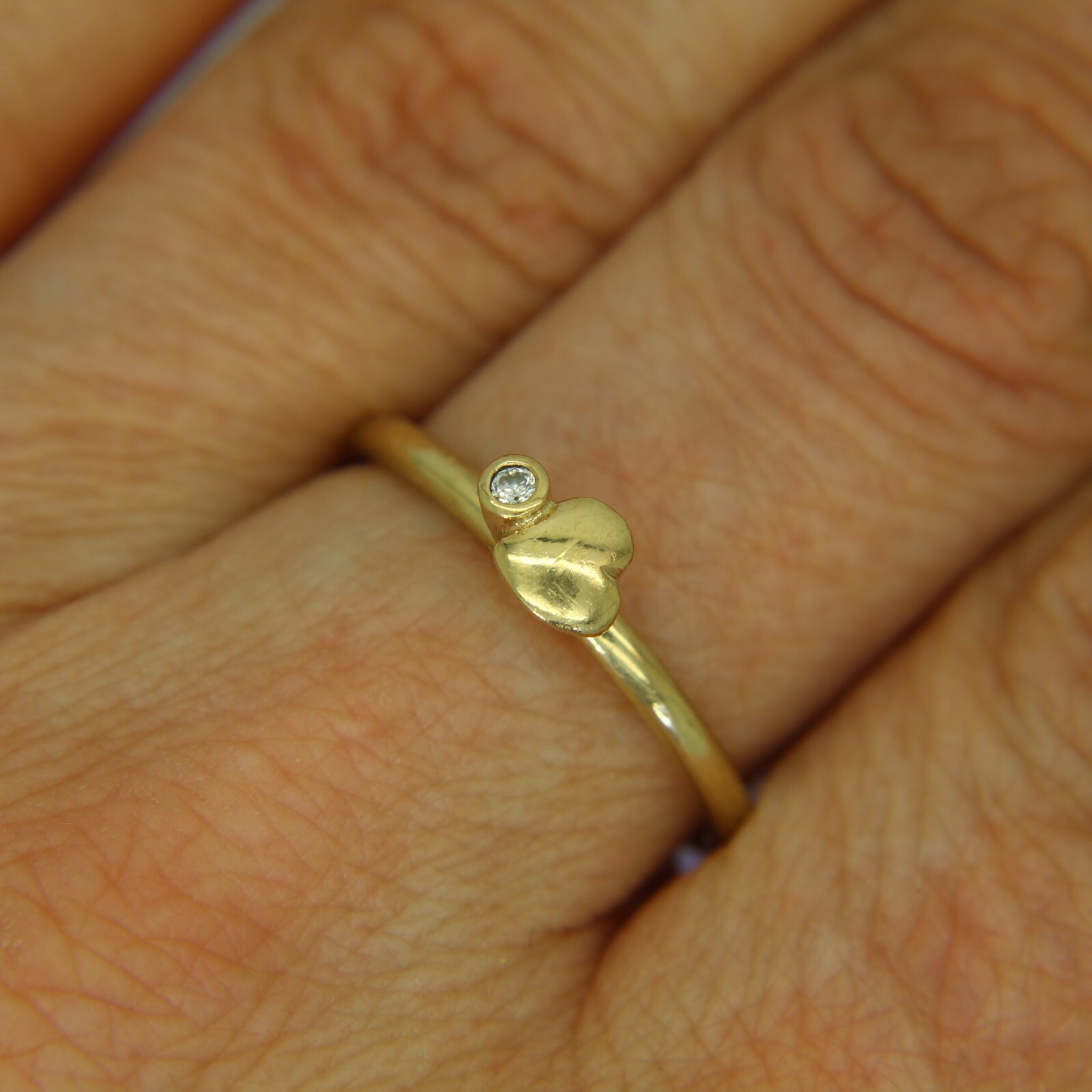 9ct Gold Cubic Zirconia Heart Stacking Ring Size 8 – P 1/2