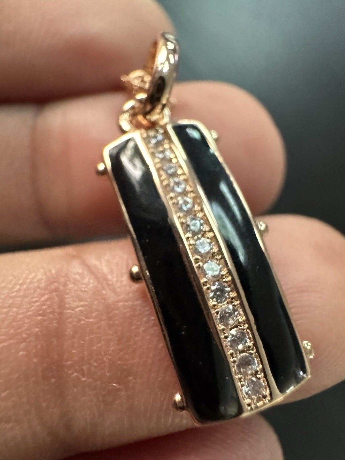 585 14K RG Stamped Rolled Gold Black Enamel Pendant 19” Necklace Clasp Chain
