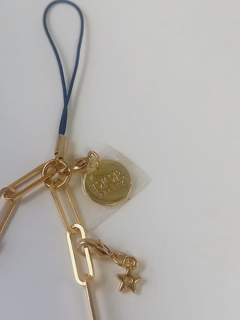 Brand New Dior Beauty Gift-With-Purchase Gold Tone Star & CD Logo Phone Charm