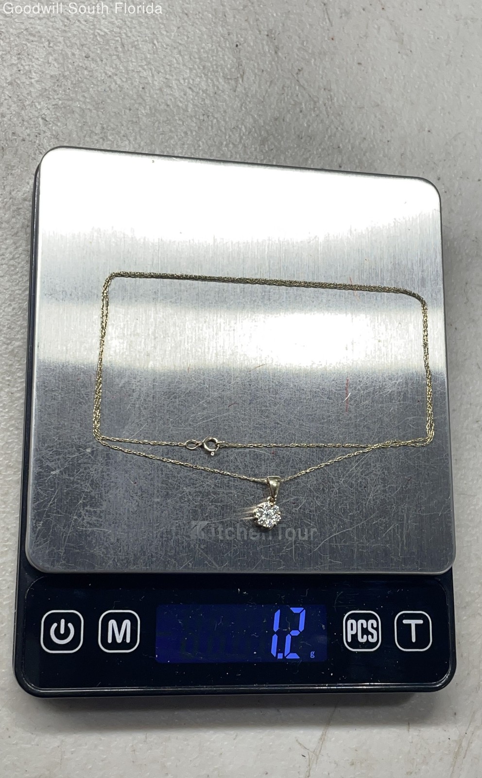 Gold 10K With Diamonds Chain/Pendant (Stamped 10K- Tested 9.82KT) Weight 1.2g