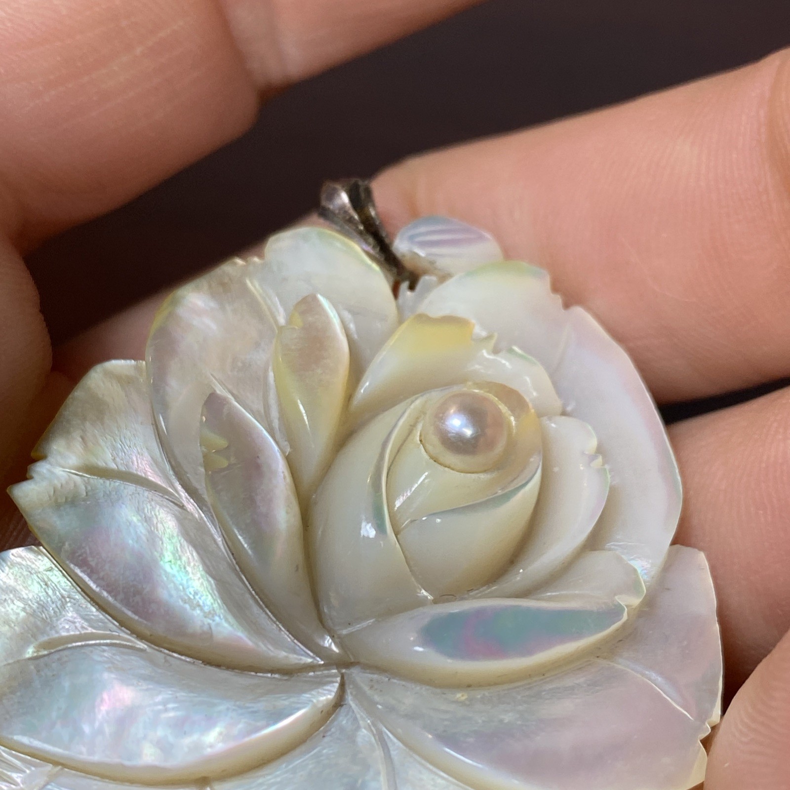 Antique Iridescent Carved MOP Shell 3 Pearls Rose Daisies Flowers Floral Pendant