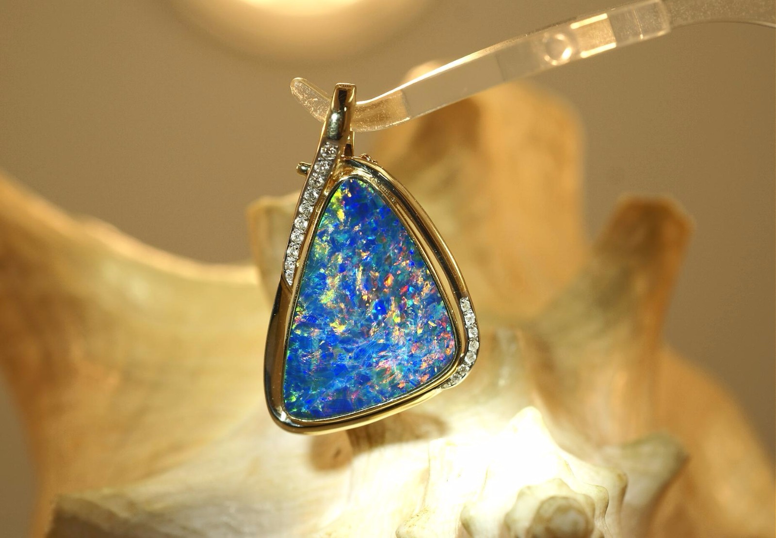 22.5MM 14K YELLOW GOLD GENUINE AUSTRALIAN DOUBLET OPAL DIAMOND ENHANCER PENDANT