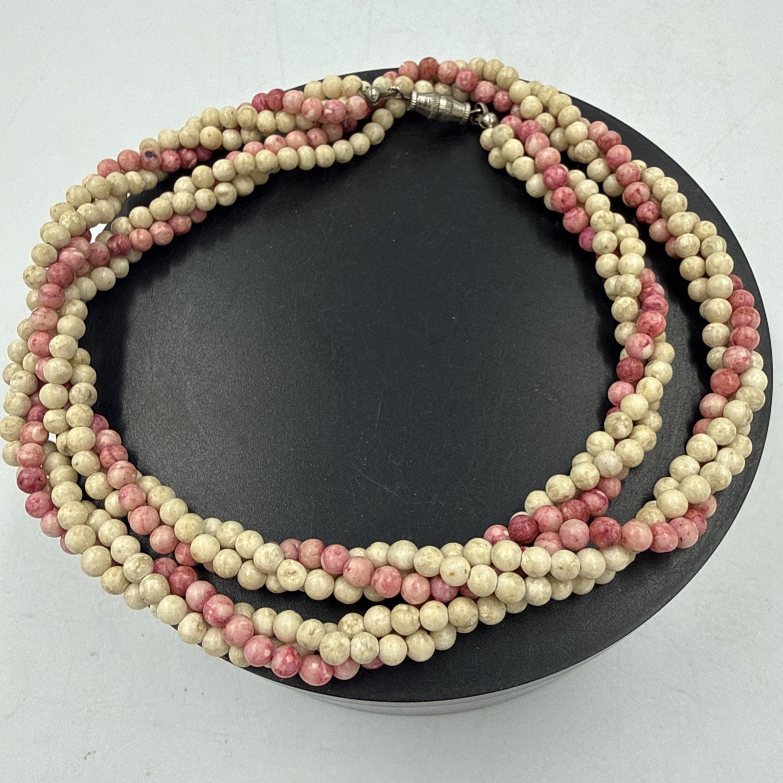 Vintage necklace three-row angel skin coral Twist Closure Strand