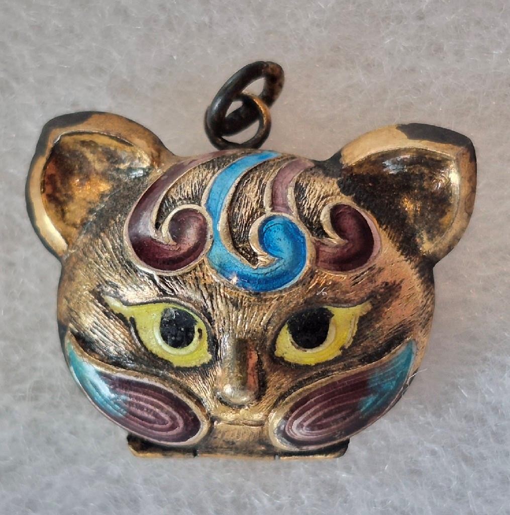 Vintage CHINESE EXPORT Sterling Silver Gold Vermeil CAT LOCKET Enamel PENDANT