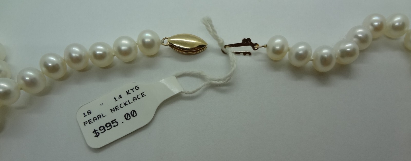 Vintage 14K Gold Cultured Pearl Strand Necklace 18” Round White Pearls 6.5-6.9mm