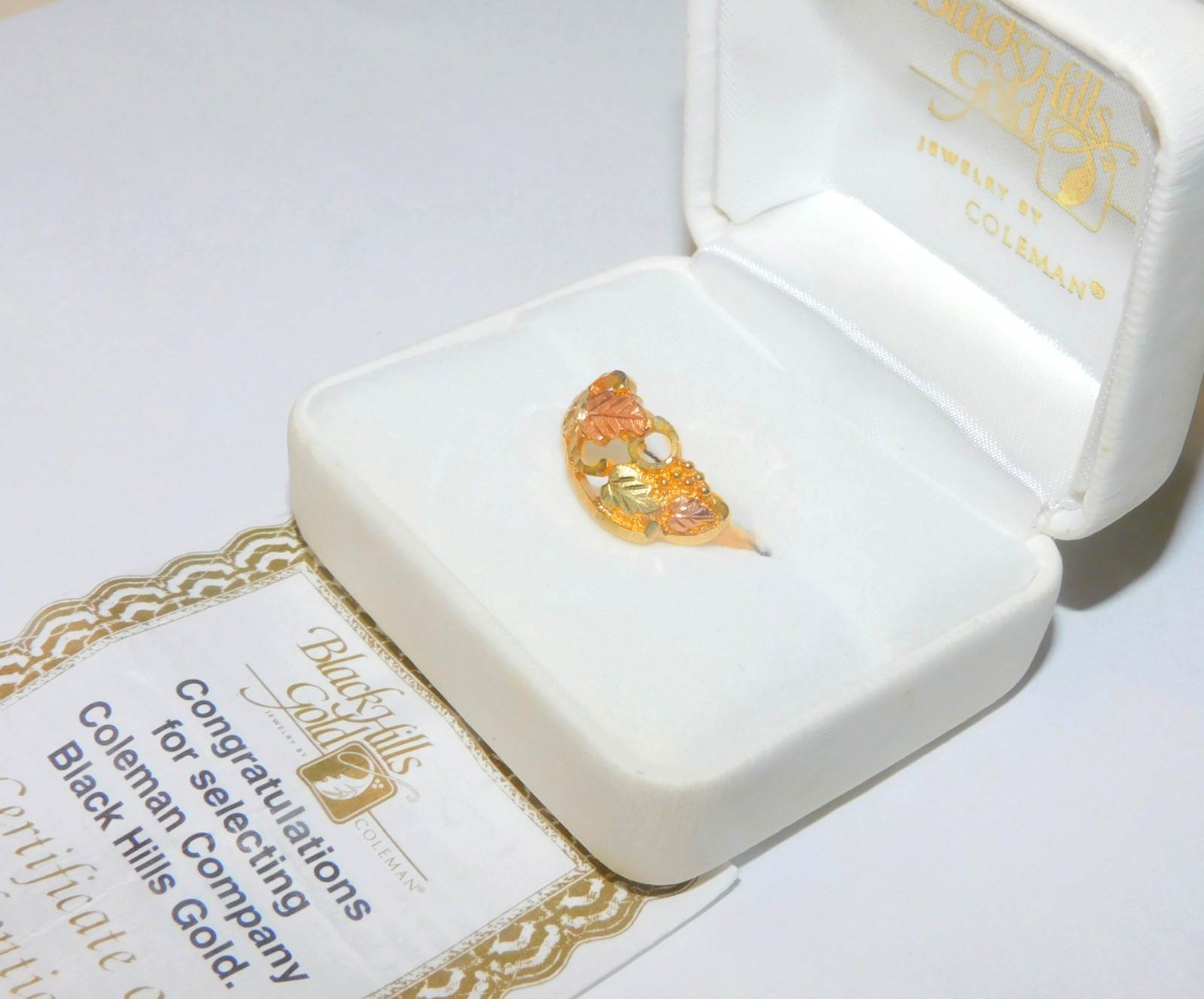 Black Hills Gold 10k Three Leaf Diamond Cut Ring Size 8