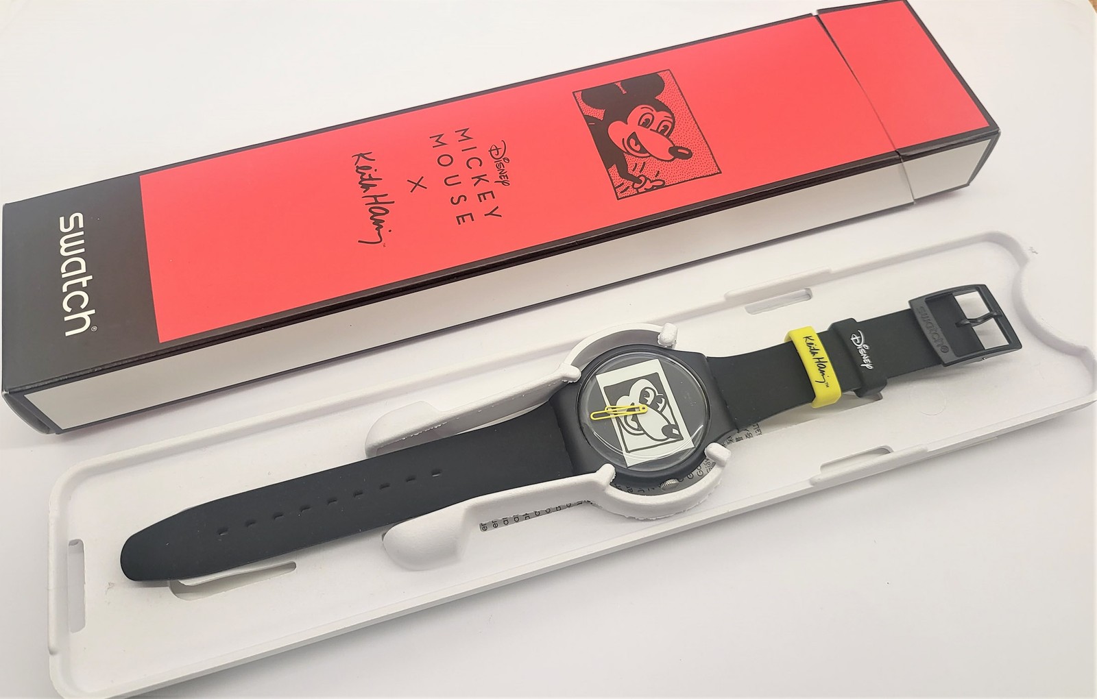 2020 Swatch Special – SUOZ337 – Mickey White on Black By Keith Haring – NEW –