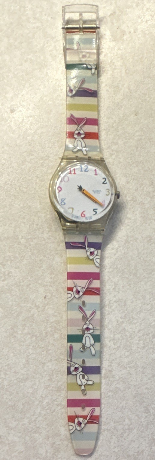 Swatch Quartz 34mm White Dial carrots for hands. Great condition, battery needed