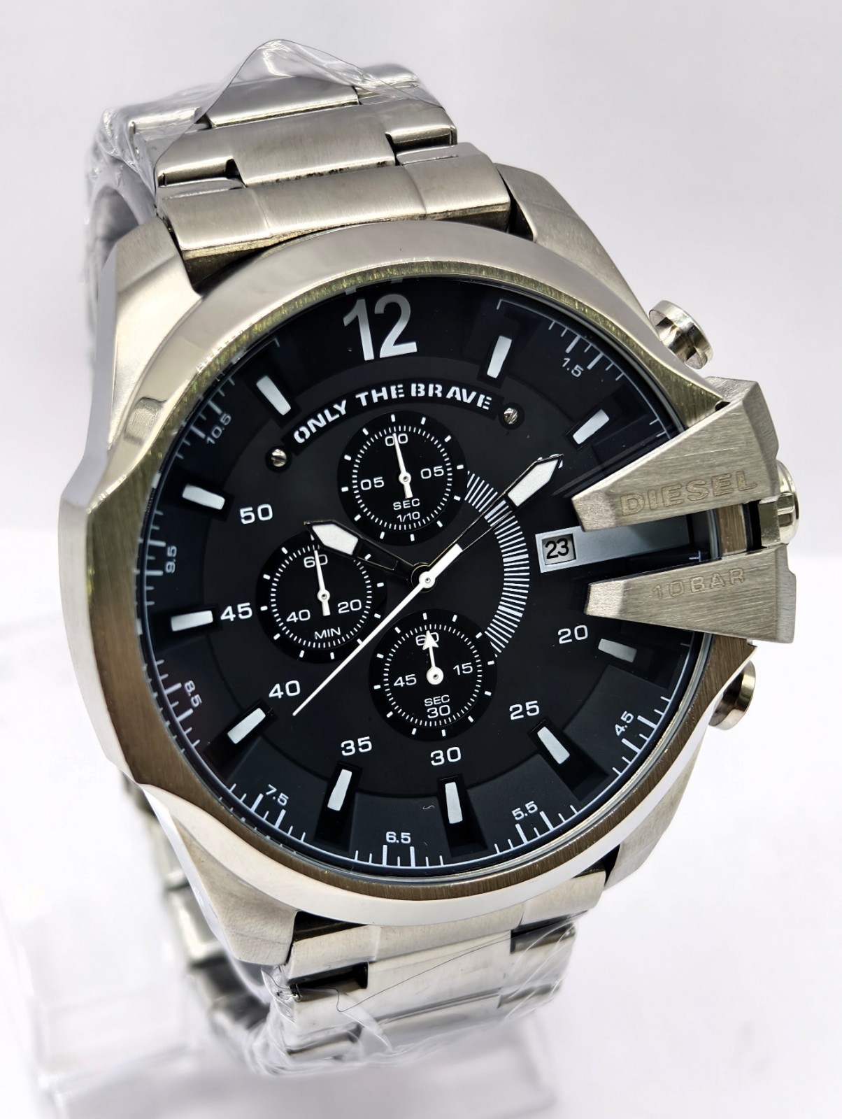 Fabulous Diesel 10 Bar ”ONLY THE BRAVE” Chronograph Quartz Men’s Wrist Watch