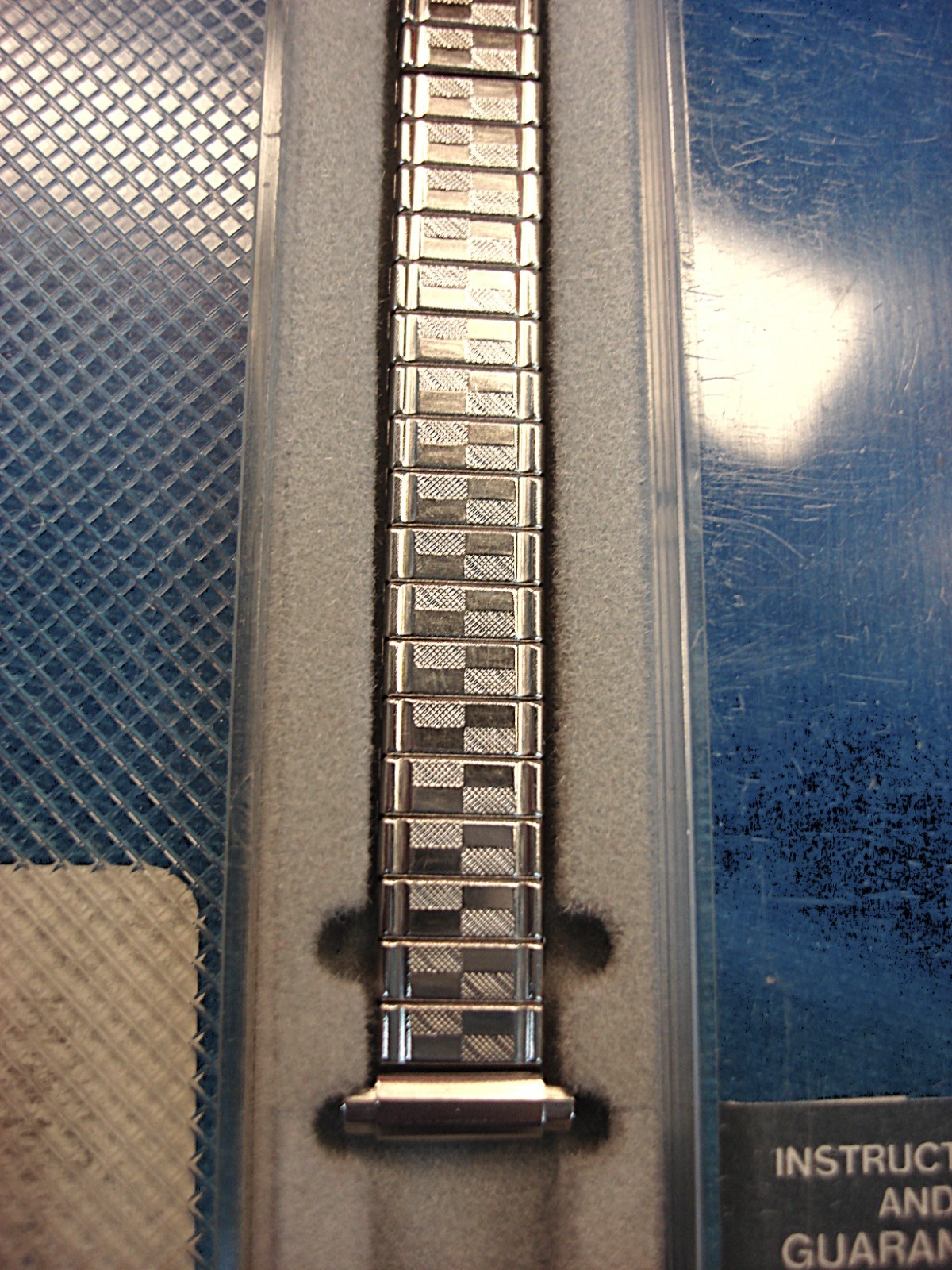 VINT. FLEX-ON BY KREISLER -SILVER TONE STAINLESS WATCH BAND – NOS – 9 – 12 MM