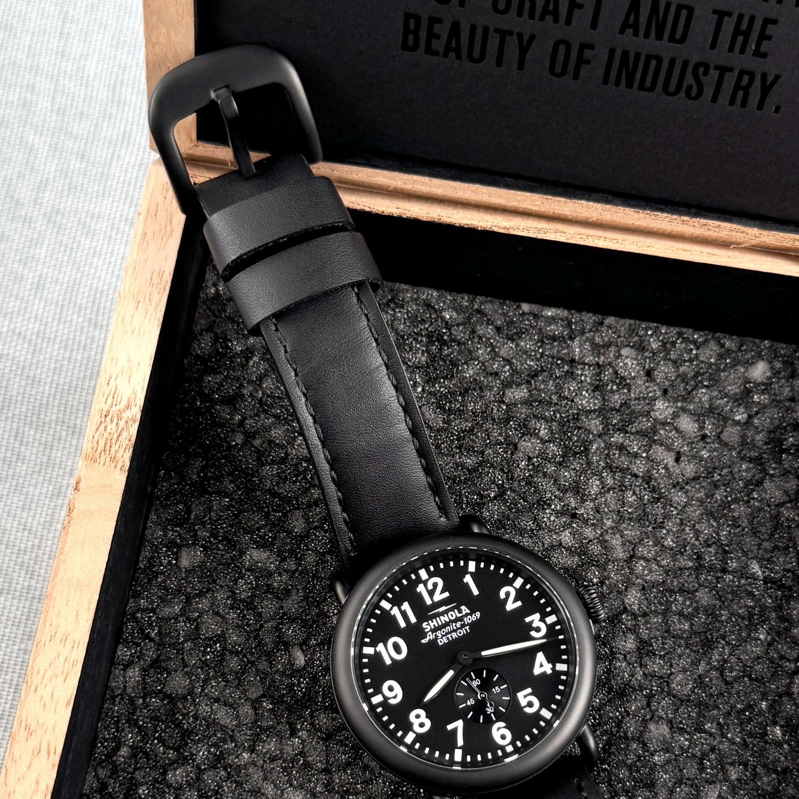 Shinola Runwell Watch 41mm Slate Black Dial Argonite1069 Men’s Watch S0120077935