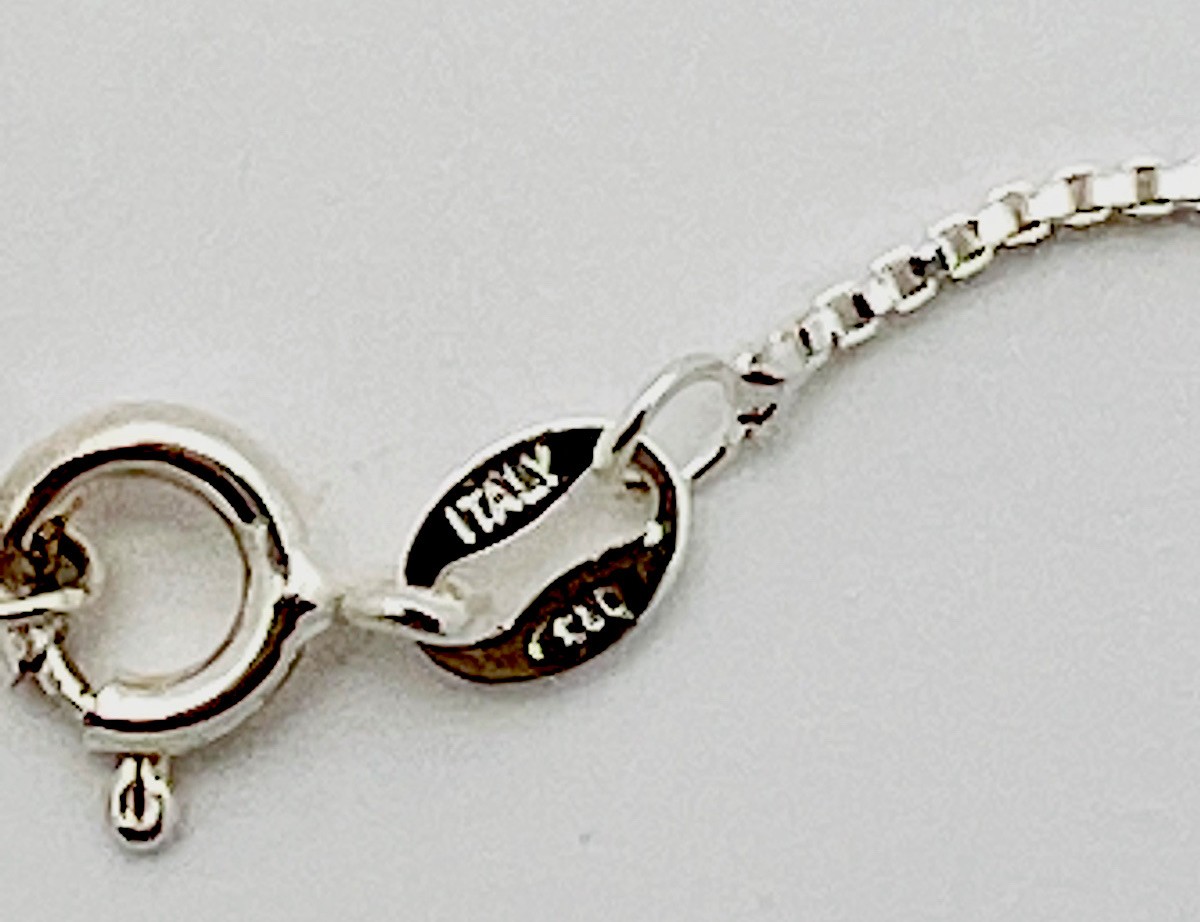 925 Sterling Silver 6.5 Gram Etched Heart Locket Necklace 18”