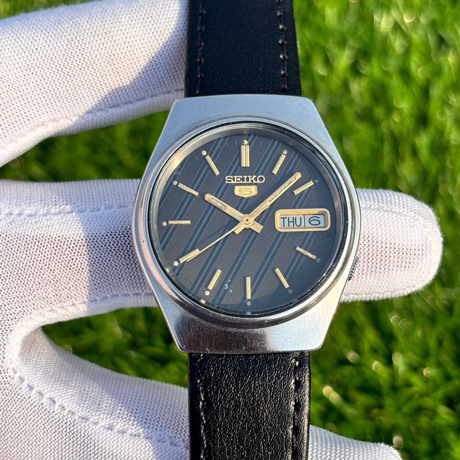 Vintage Seiko 5 Elegant Pattern Dial Automatic Japan Made Men’s Watch 7009-7031