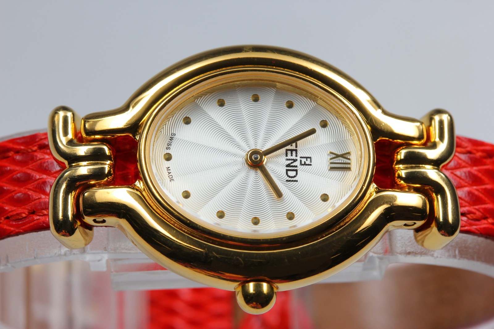 Vintage FENDI 640L Chameleon 5 Colors Belt Gold Women’s Quartz Watch [Box]