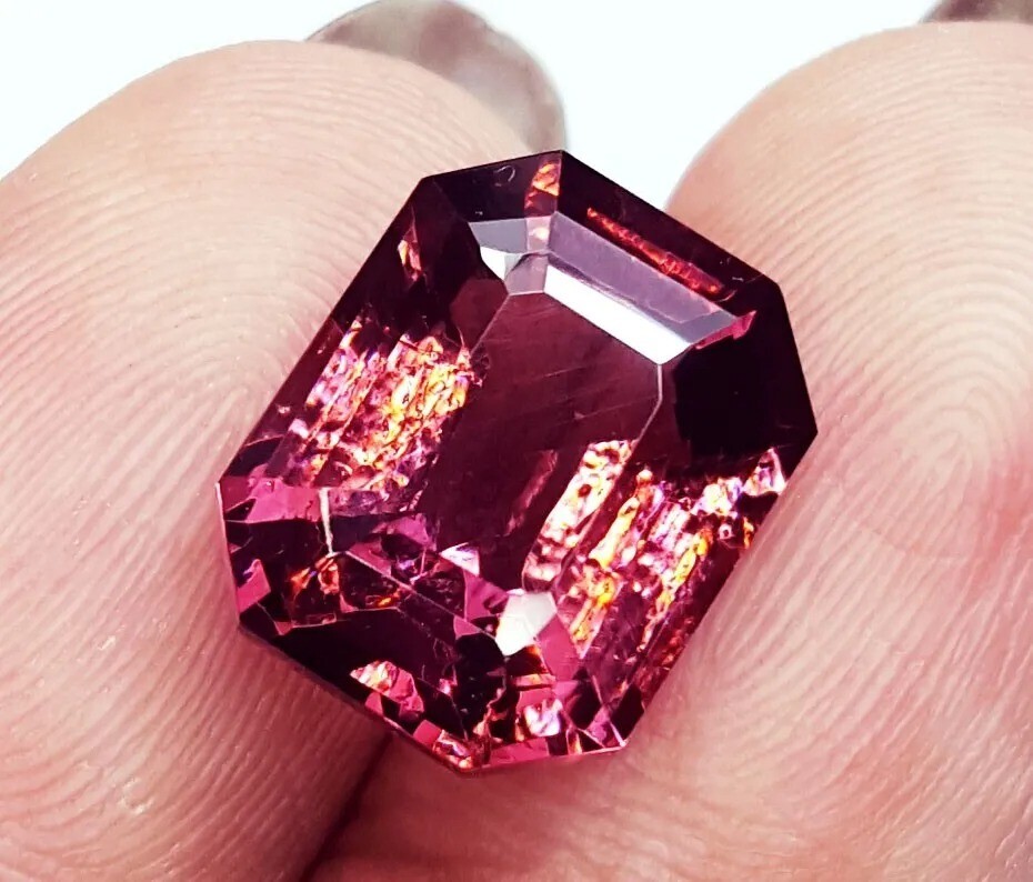 9.50+ Ct Loose Gemstone Certified Natural Rhodolite Garnet Radiant Cut