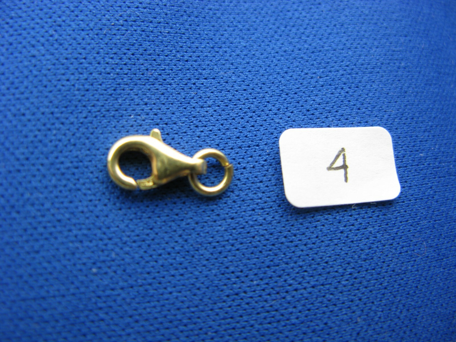 18K Yellow Gold Fish Lock Lobster Lock Teardrop w. Jump Ring NEW ( #4)