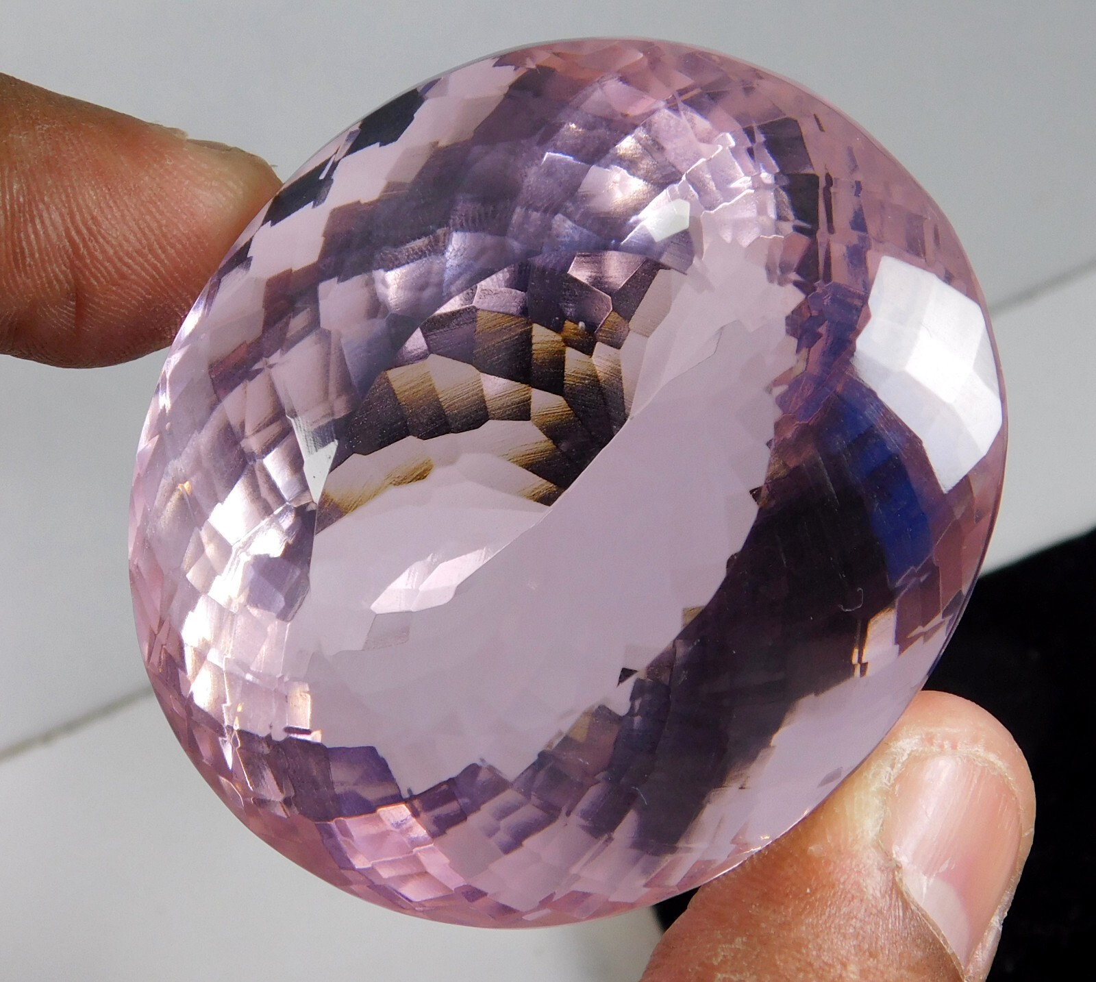 Certified 536.20 Carat Natural Brazilian Pink Kunzite Oval Cut Loose Gemstone