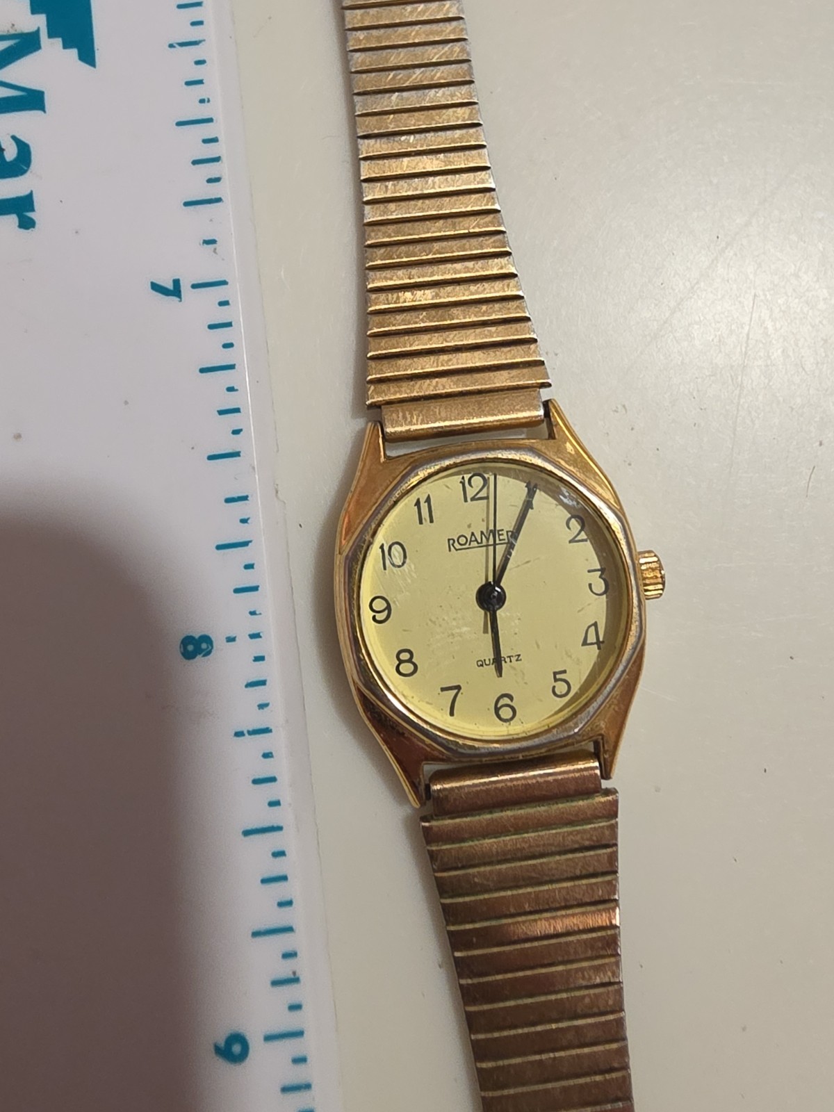 Ladies Quartz Roamer 2886 Watch