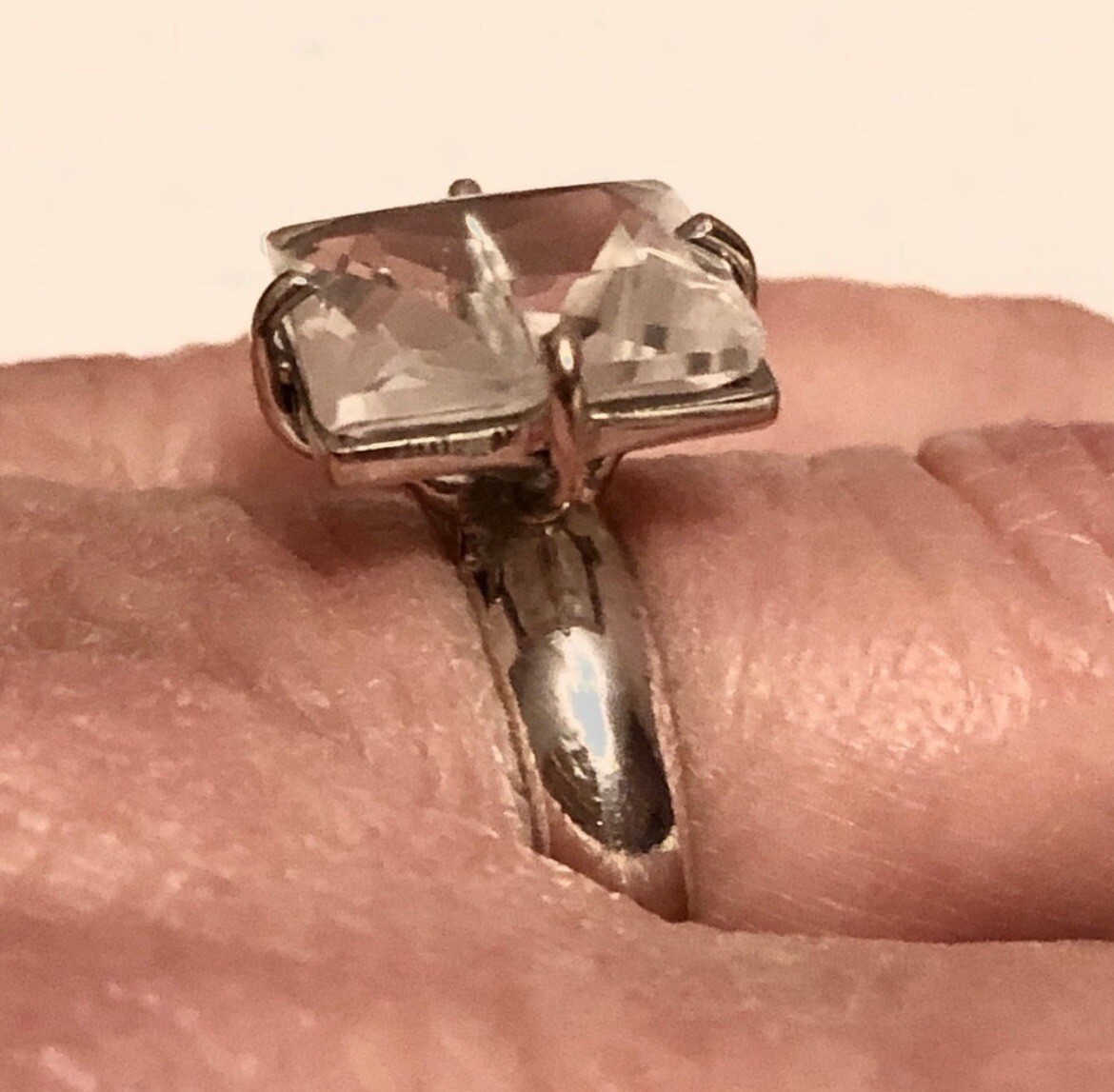 Vintage 18k White Gold Different Stone Cut Sapphire Tower Cocktail Ring Size 7