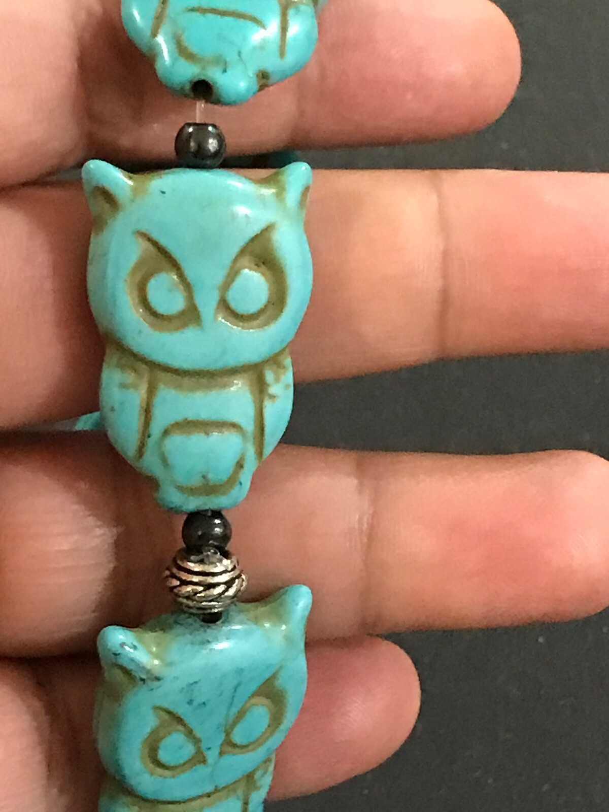 Blue Howlite Turquoise Gemstone Owel – 6″ Beaded Stretch Bracelet