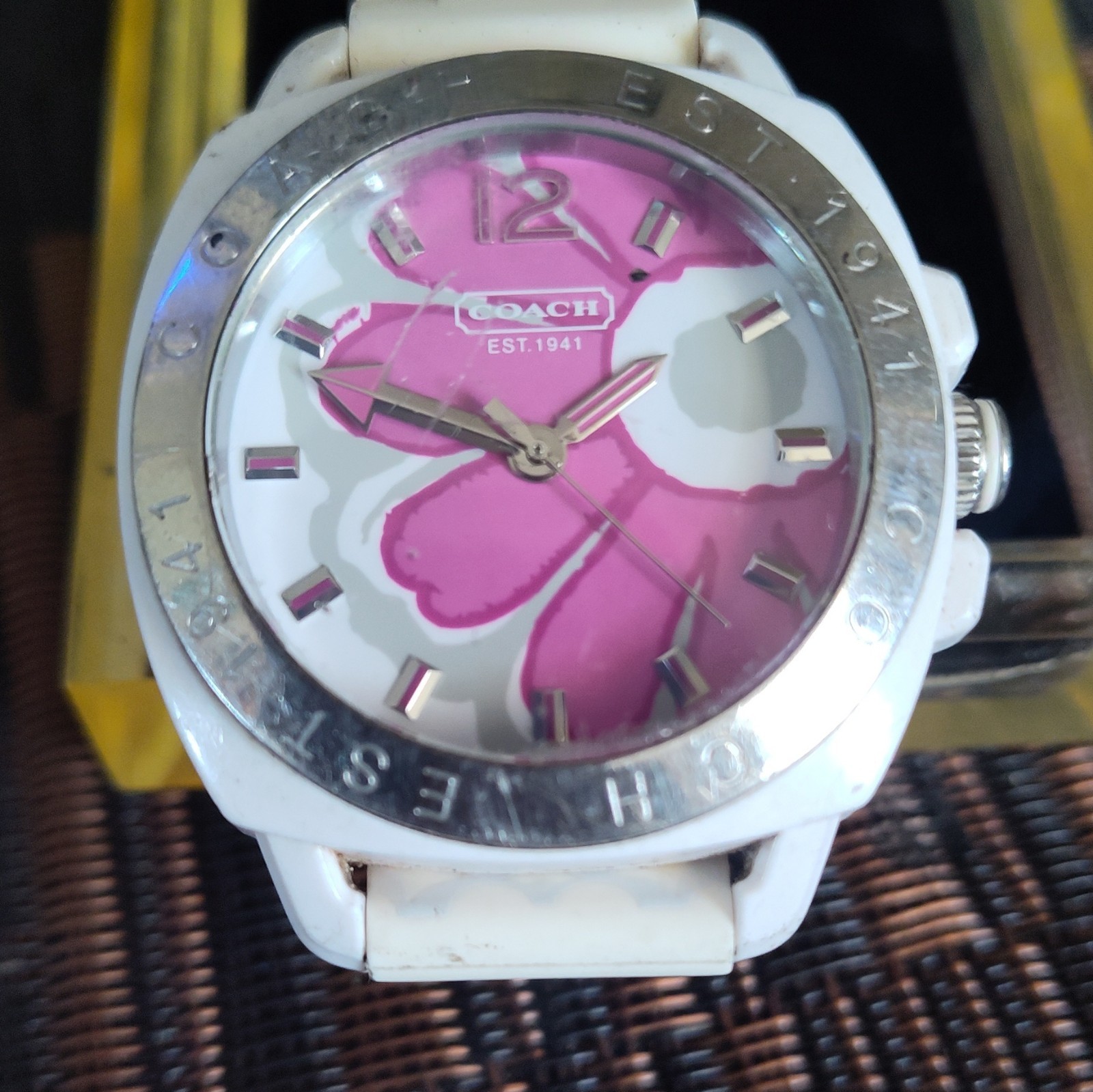 Coach Poppy Quartz Analog Wristwatch Pink Logo Dial White Rubber Strap w/ Box
