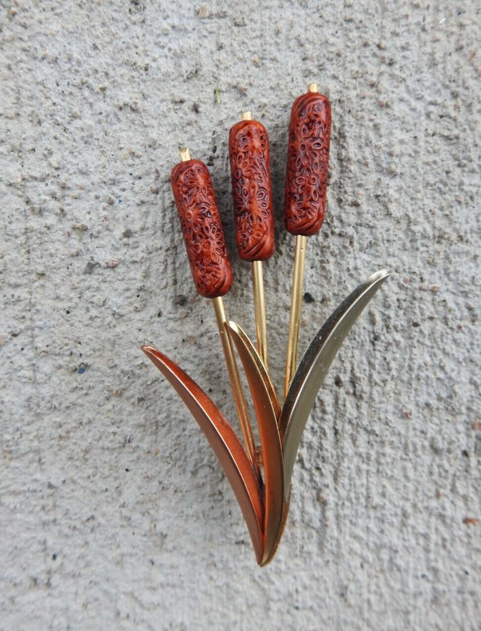 Vintage Tri Color Metal Molded Cinnabar Color Cat Tail Cattail Brooch Pin 3″