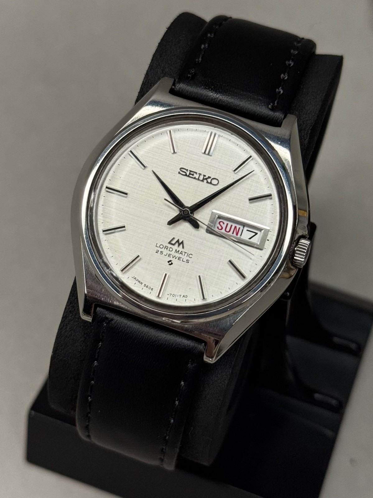 Rare Seiko LM 5606-7010 Lining Dial Silver Automatic Watch