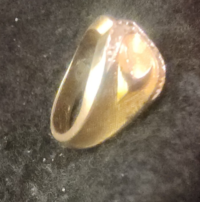 Nice Vintage 10 kt gold filled HM Stamped Gold Textured Rhinestone Cocktail Ring