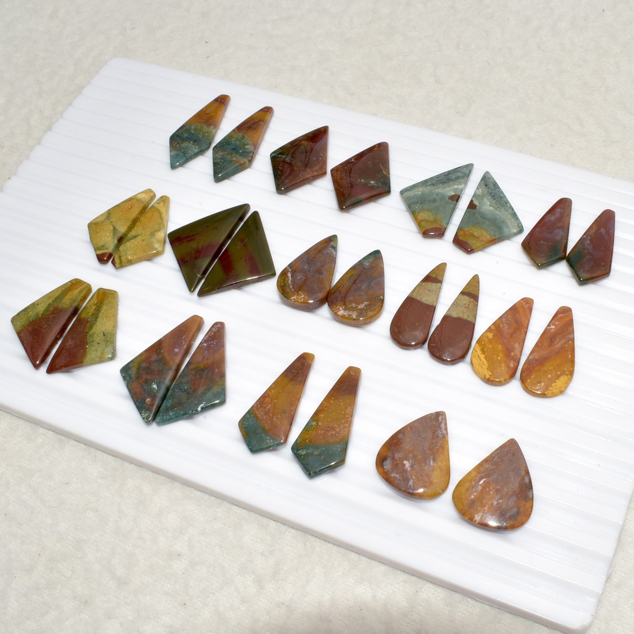 Natural Blood Stone Matching Pair Cabochon Loose Gemstone B473