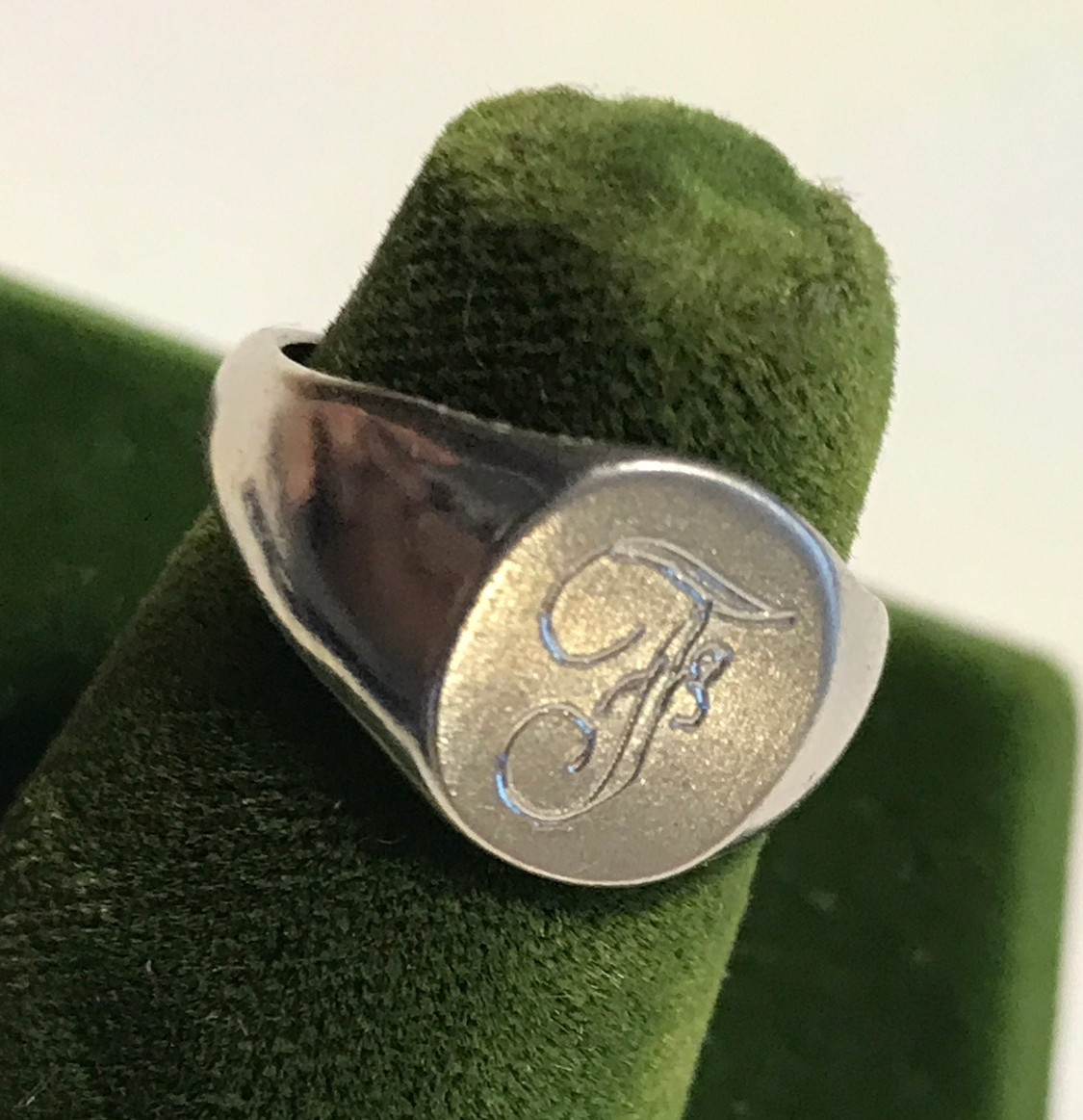 Vintage 10KT Gold Filled Stamped & Engraved Monogram “F” Ring Size 5 VARGAS