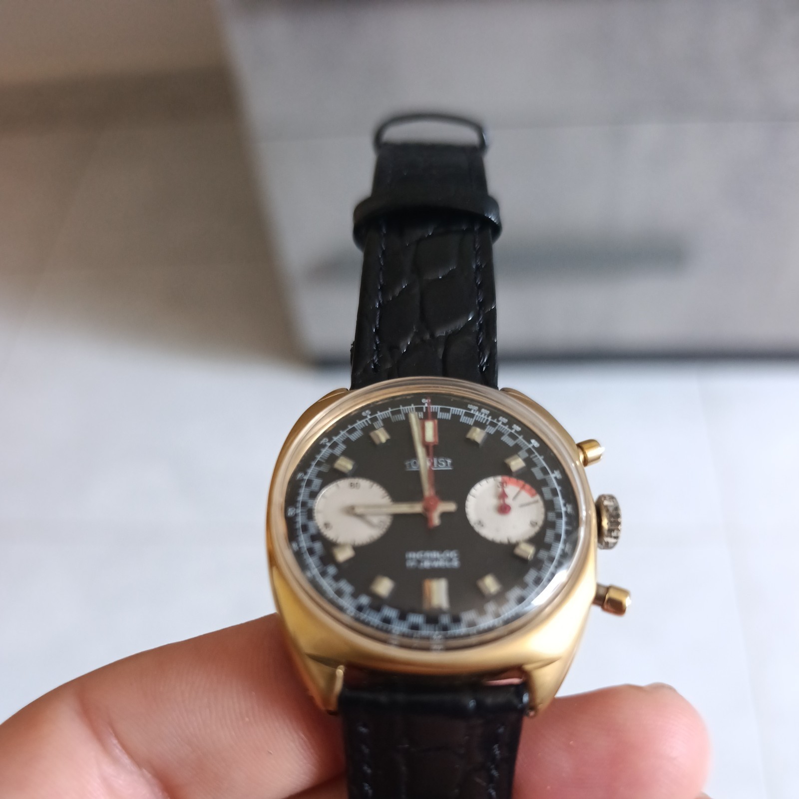 Vintage TOURIST Reverse Panda Chronograph – Valjoux 7733 – 1970s – Working