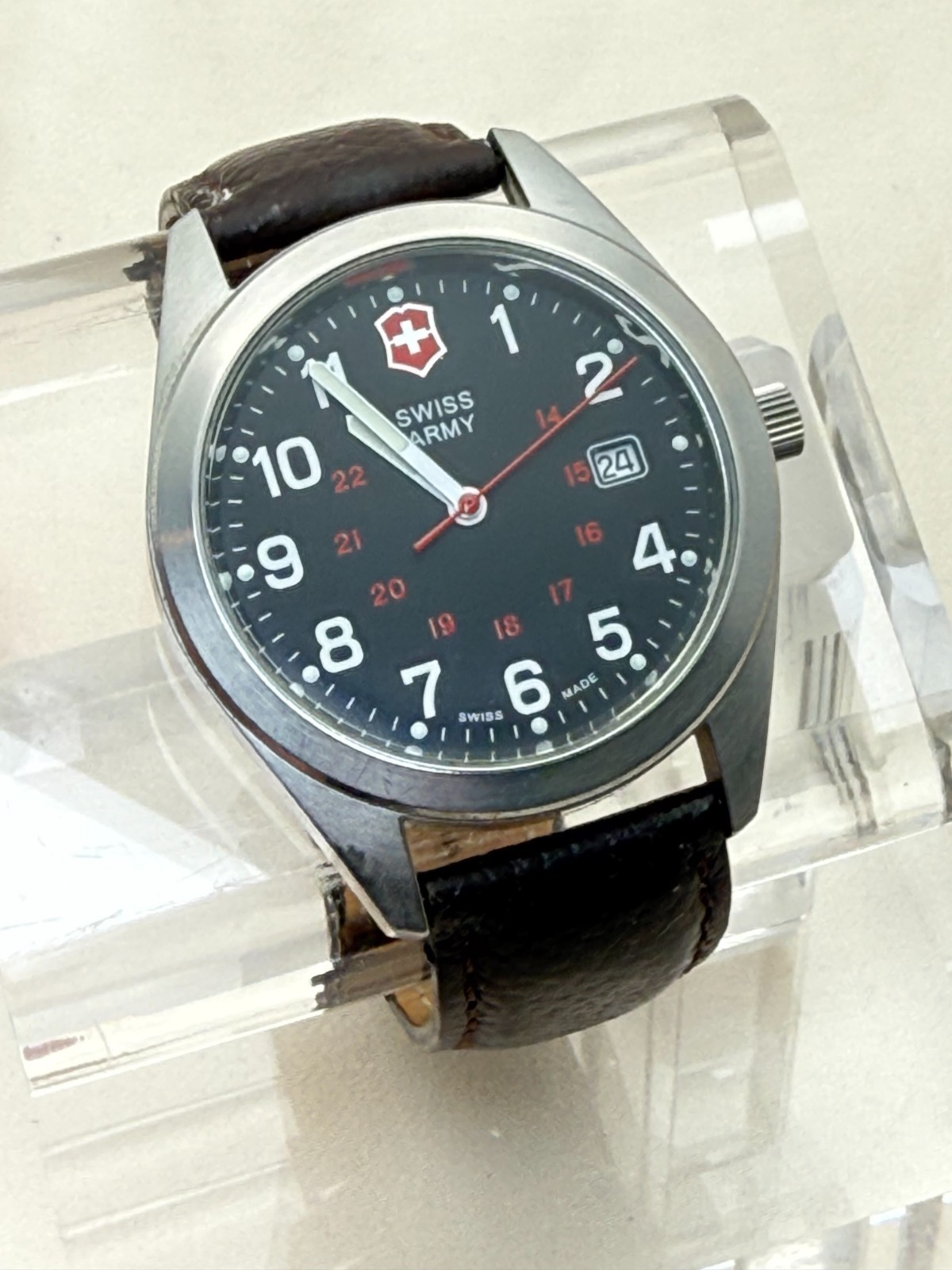Victorinox 241083 Garrison 40mm Swiss Quartz Date Watch New Battery