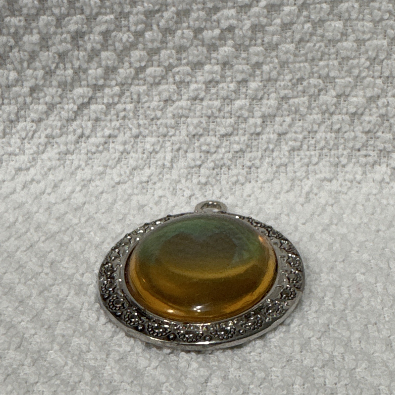 Oval Charm Pendant Bezel-Set Glass Cabochon Green/Amber Silver-Tone