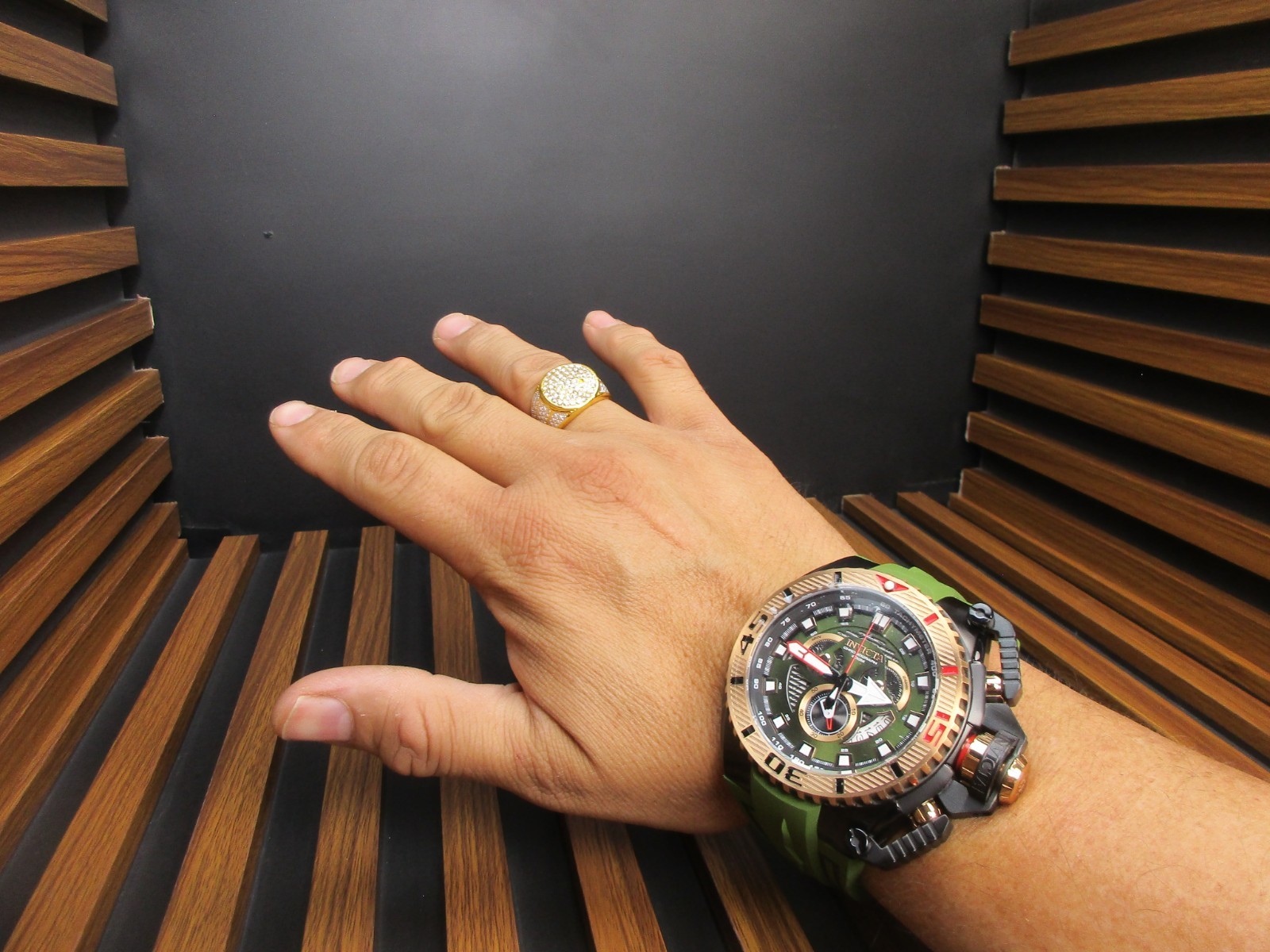Invicta Sea Hunter full size Men’s Watch 57/69mm Green tone 49629