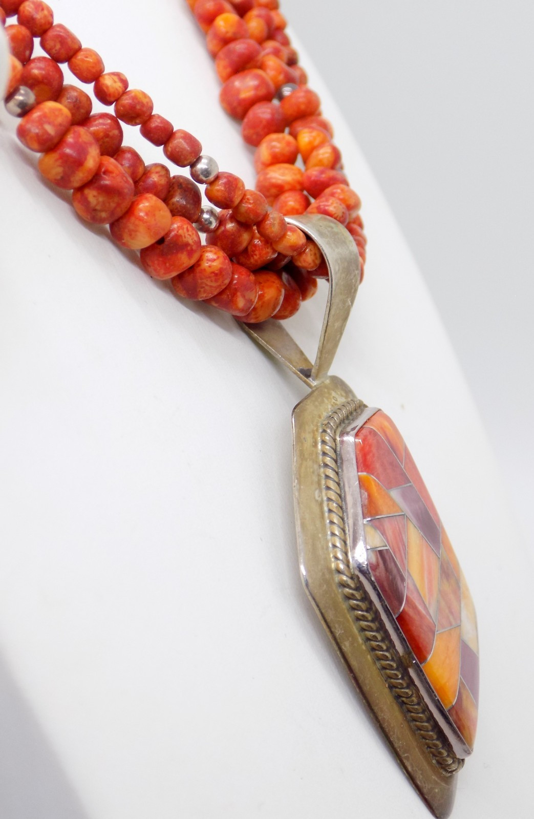 DTR Desert Rose Trading Mine Finds By Jay King Sterling Spiny Oyster Necklace