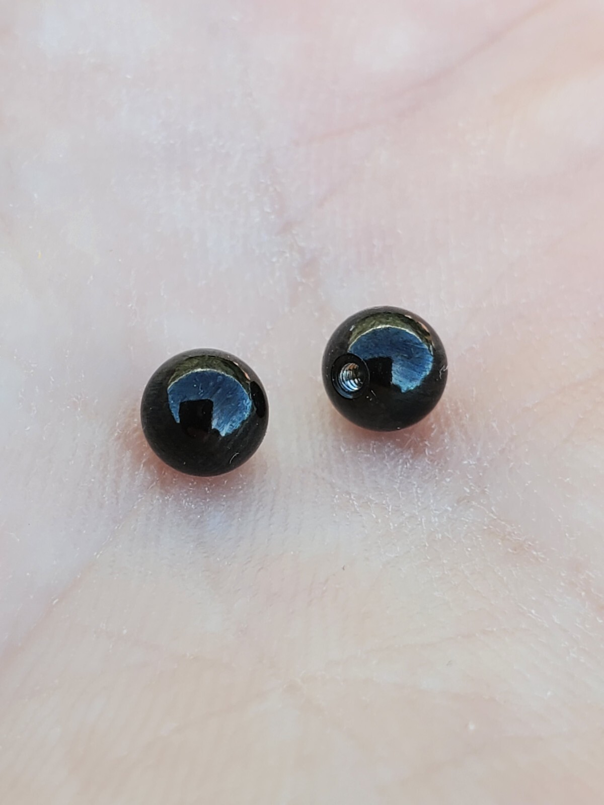 2 BLACK 18g 16g 14g Externally Threaded Replacement Balls Black Color
