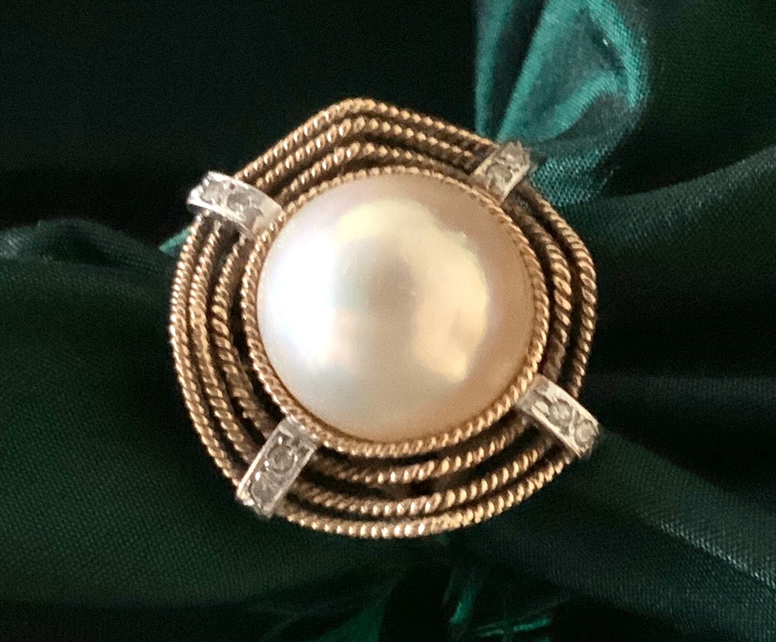VINTAGE 8 DIAMOND & 12.4MM MABE PEARL 14K GOLD RING