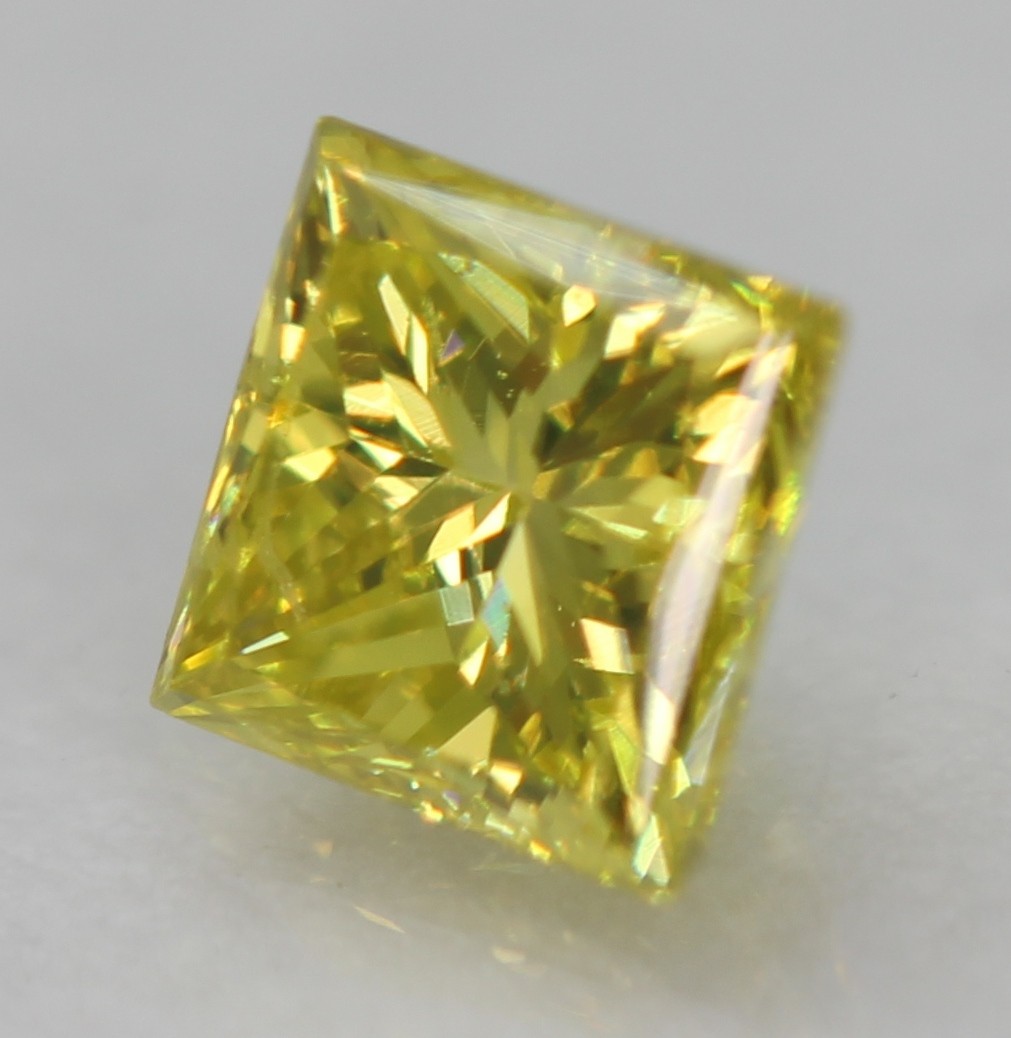0.20 Carat Canary Yellow VVS2 Princess Natural Enhanced Diamond 3.17X3.13m VIDEO