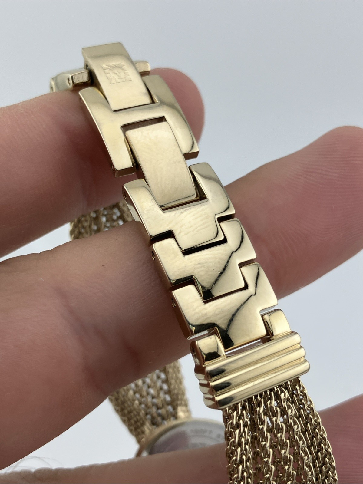 Anne klein Ladies 23mm Watch Hidden Dial Gold Tone Rope Band 6.25″ Ak1046 -RUNS