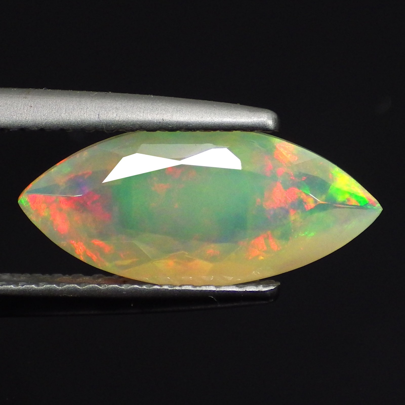 2.03 Cts DAZZLING MARQUISE (14 x 6 mm) RAINBOW COLORS PLAY SOLID WELO FACET OPAL