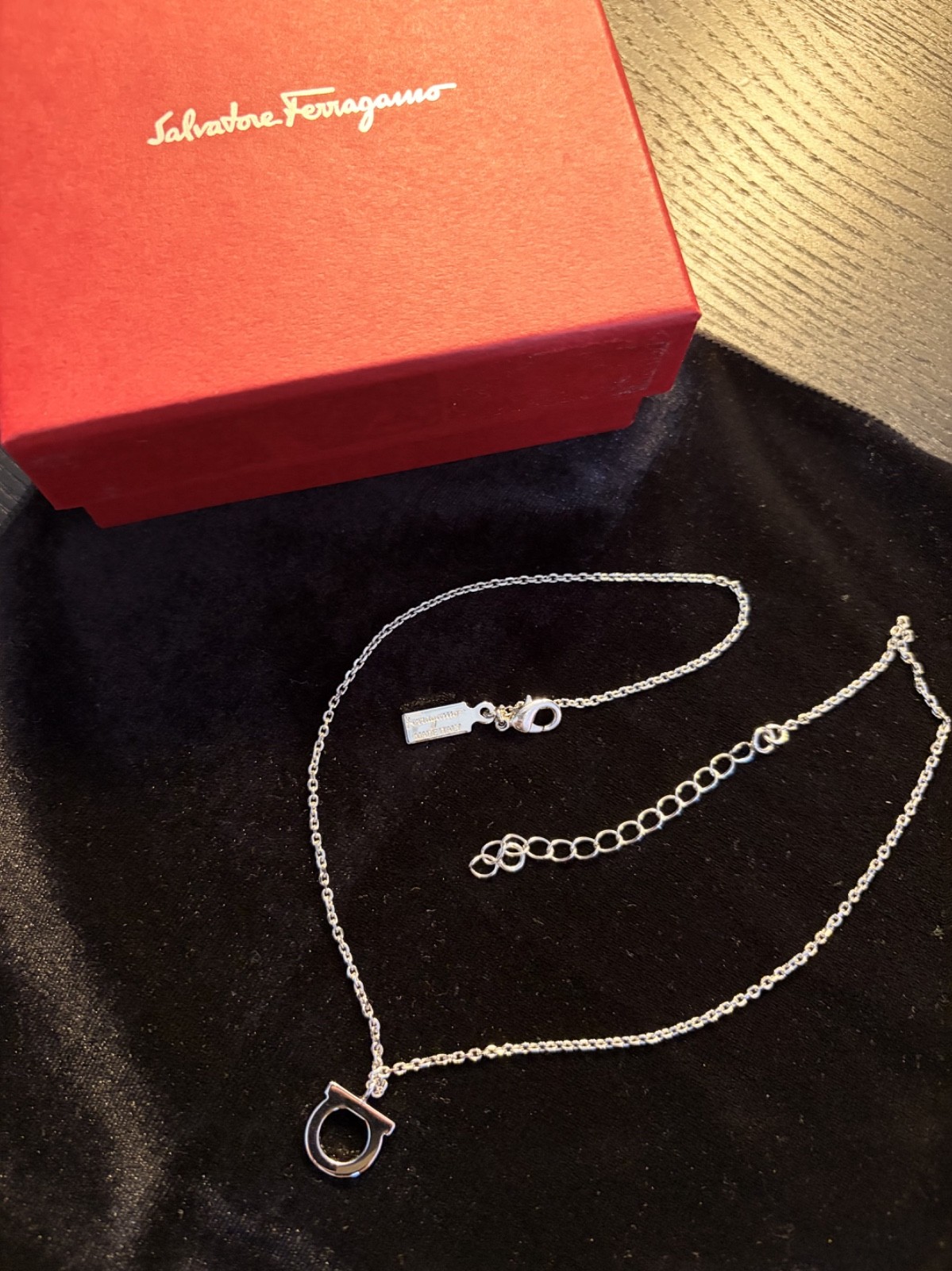 Ferragamo Necklace – Gancini Pendant Chain Silver – 100% Authentic