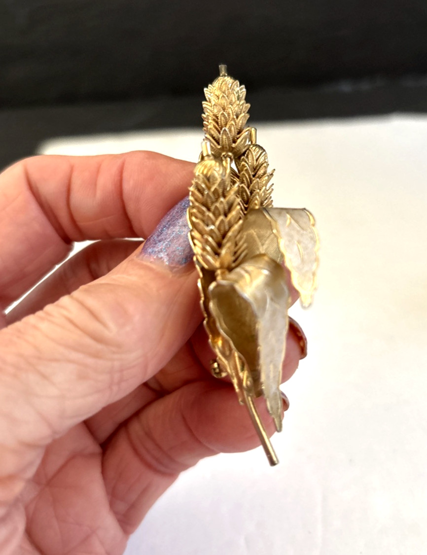 Large Vintage Wheat Brooch Articulated Gold Tone Enamel Wash Cattails Pin 3”