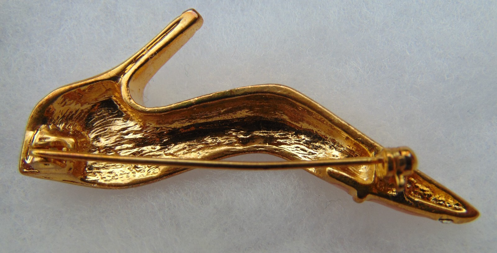 PINK RHINESTONE HIGH HEEL SHOE BROOCH PIN~ 2 1/8″ ~ 18KT GOLD PLATED ~NEW IN BOX
