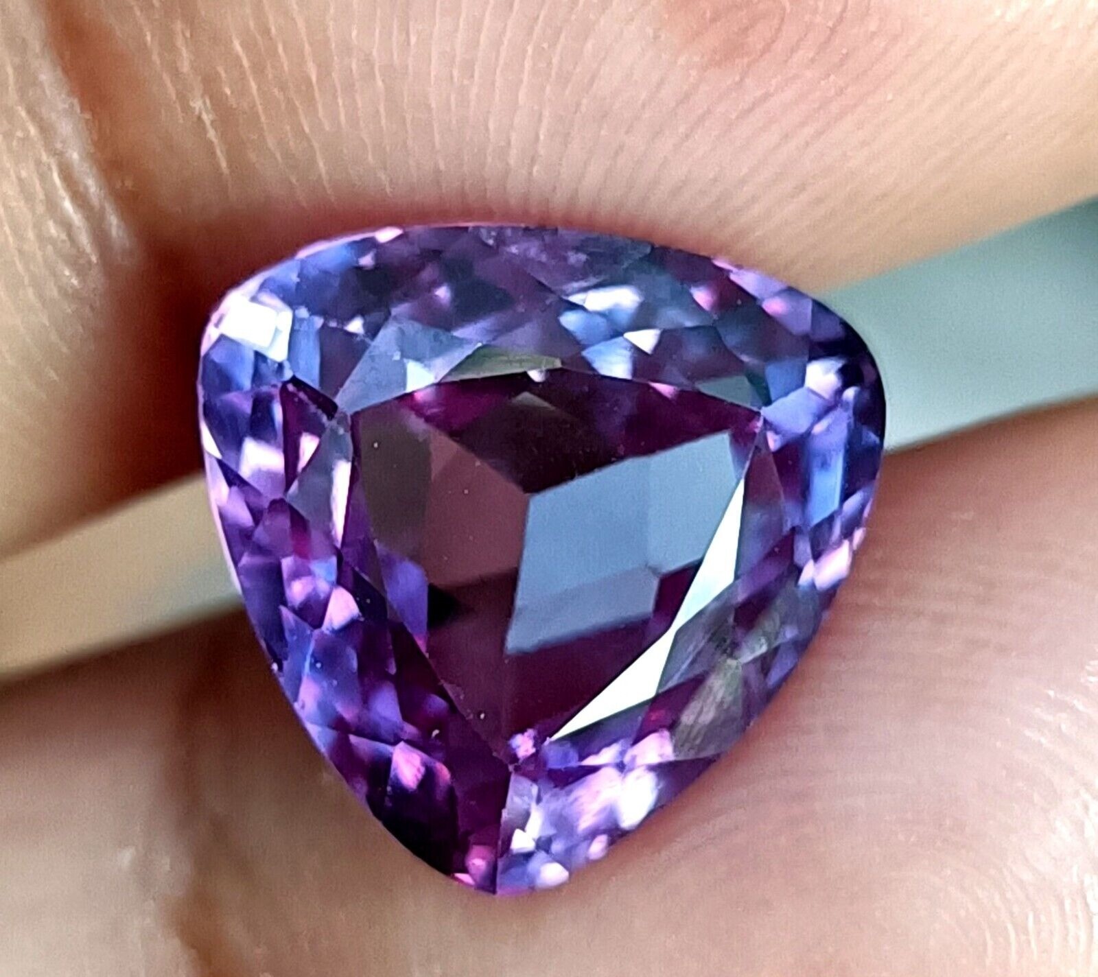 Trillion Cut NATURAL Ceylon Bi-Color Sapphire Loose GEMSTONE 11.23 Ct Certified
