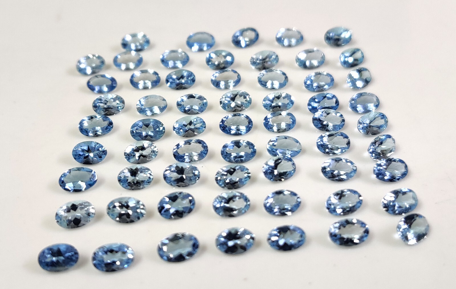 Natural Excellent Unheated Aquamarine Oval Cut 4X6 MM Wholesale Gemstone Lot