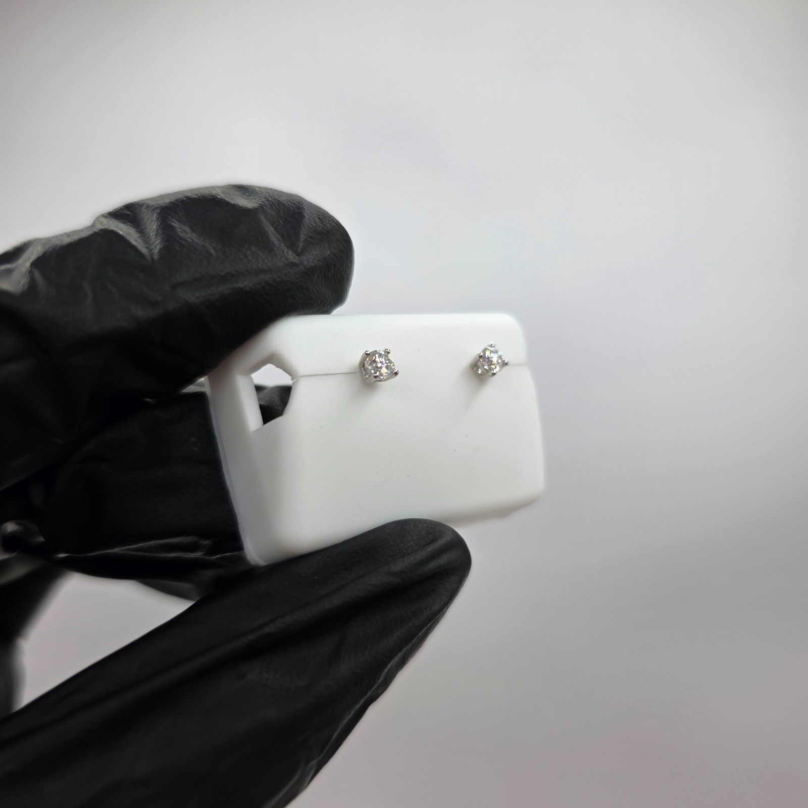 Moissanite Stud Earrings 925 Sterling Silver – Sparkling Round Cut – .25ct