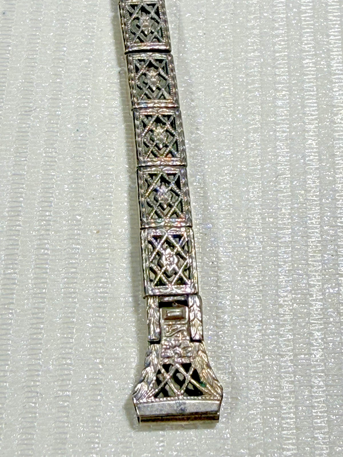 CENTER LOCK- LADIES VINTAGE WATCH BAND -LUSTERN-12K GF -PAT 9-1-25-5MM-5.75″