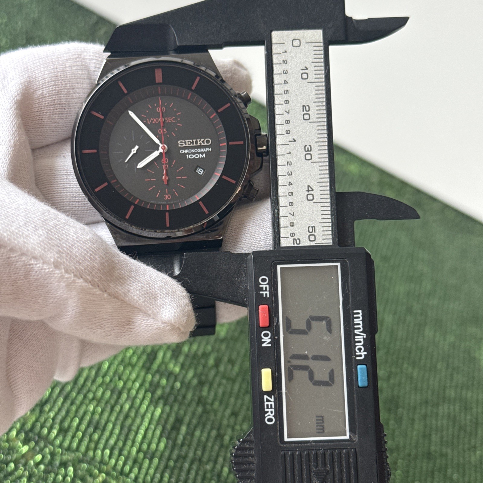 Seiko Chronograph 100m Rubber Band Men’s Watch SNDD61P1 Mint